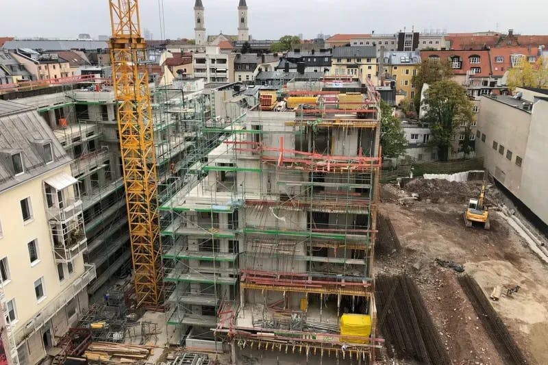 Будівництво на вулиці Тюркенштрассе в Мюнхені