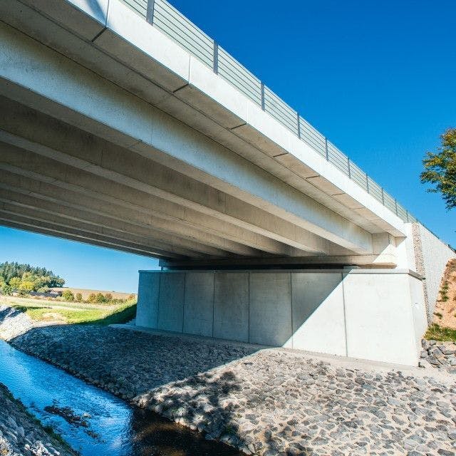 Construcția noului pod Swistbach